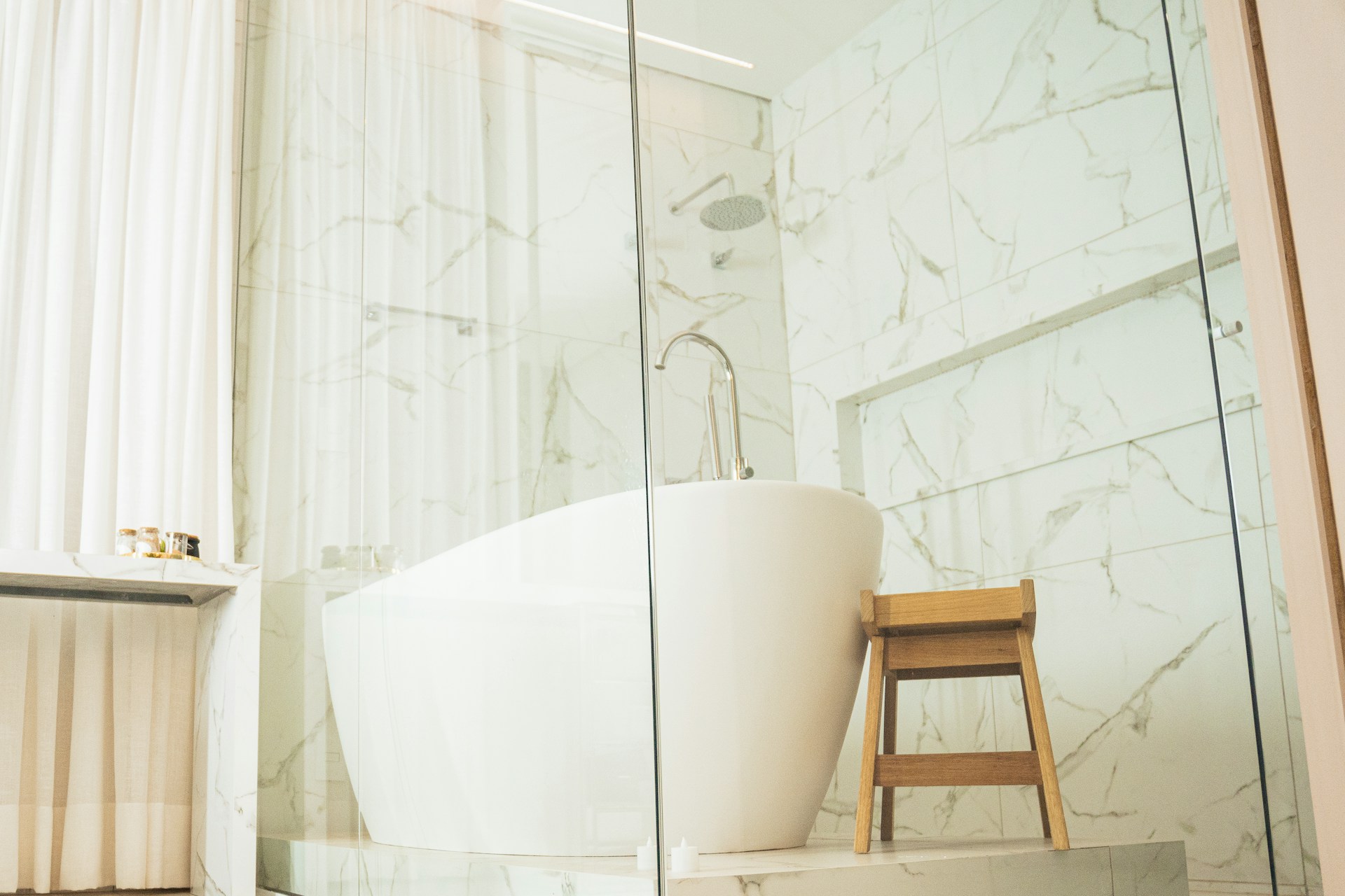 bathtub